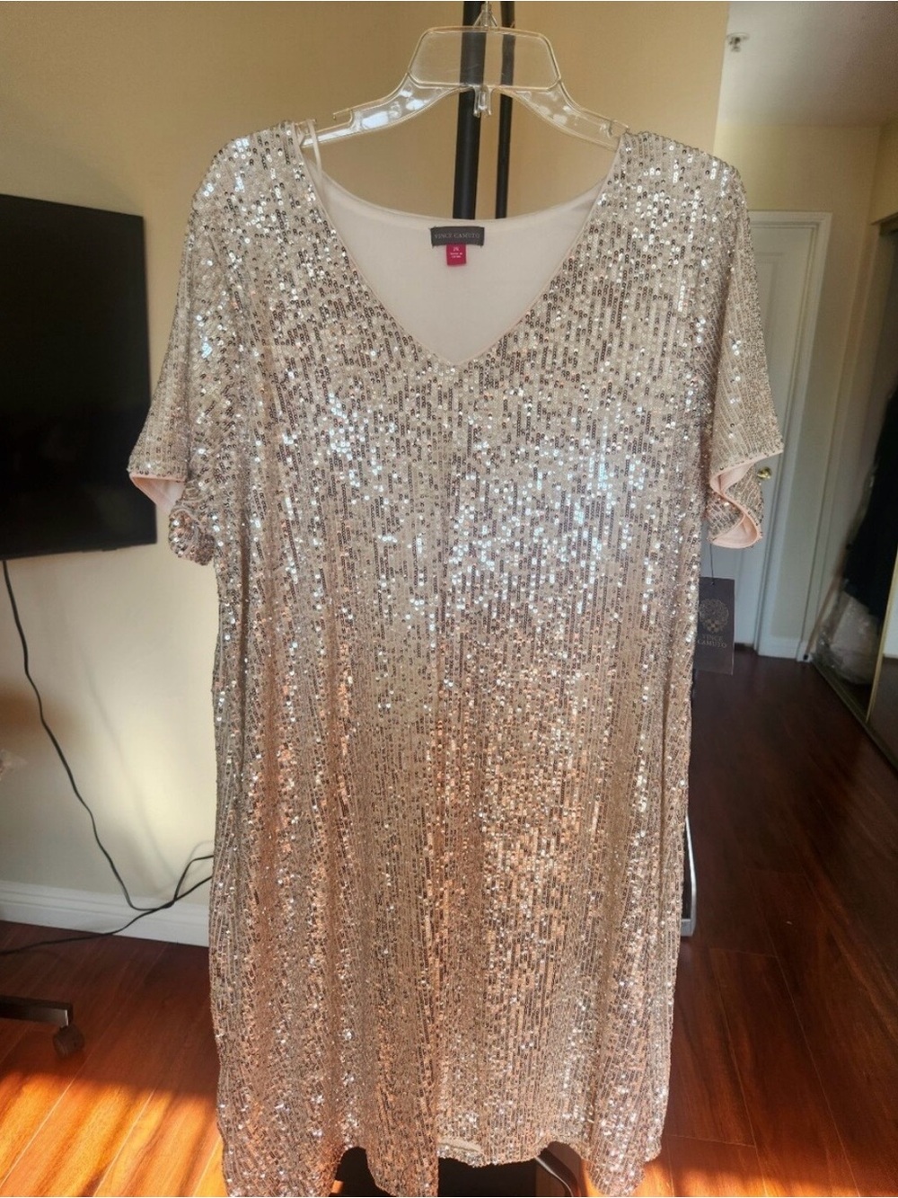 Vince Camuto Rose Gold Sequin V-Neck Mini Dress Size 2X NWT